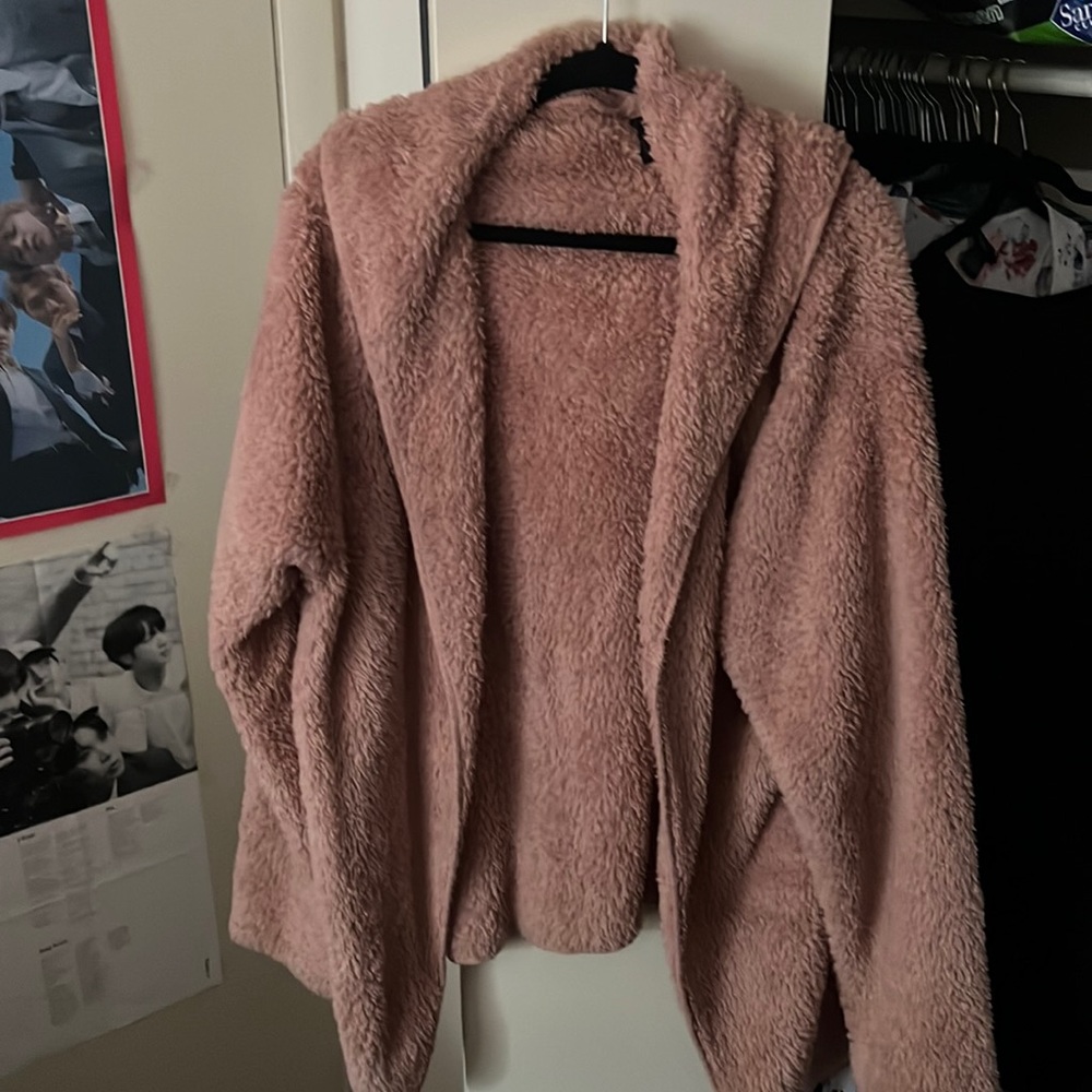 PLUS SIZE Fuzzy Bear Hoodie. Size 3XL. Color is Pink.